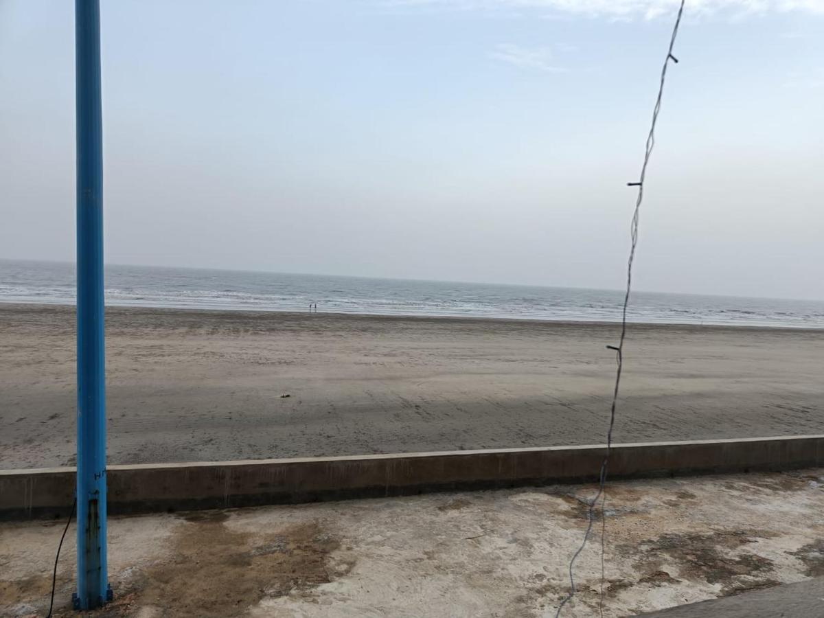 Hindusthan Inn - On Beach Мандармані Екстер'єр фото
