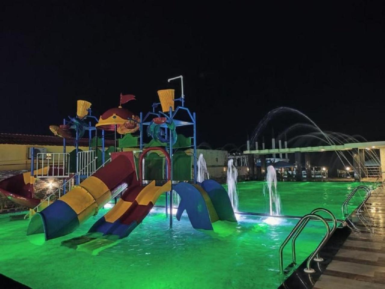 Hindusthan Inn - On Beach Мандармані Екстер'єр фото