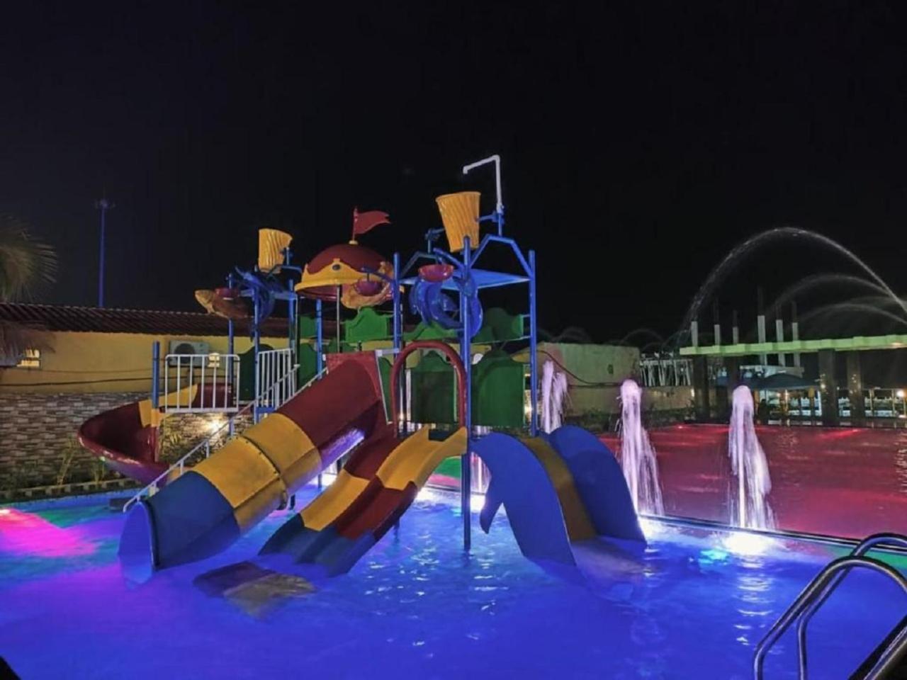 Hindusthan Inn - On Beach Мандармані Екстер'єр фото